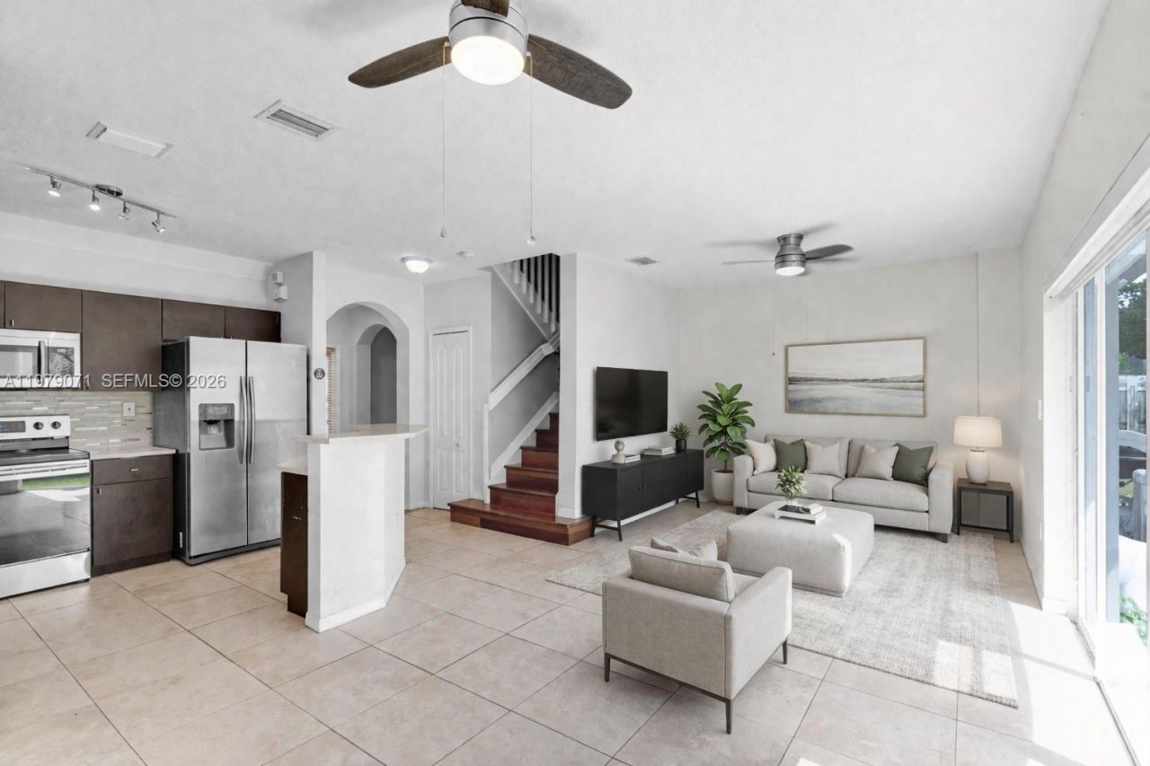 2883 SW 129th Ter, Miramar, FL 33027 Photo