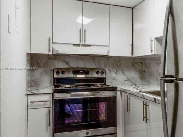 4855 NW 7th St , Unit 206-6, Miami, FL 33126