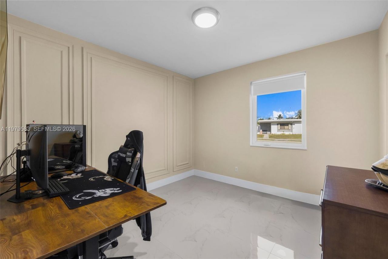 10750 SW 43rd Ln , Miami, FL 33165 Photo