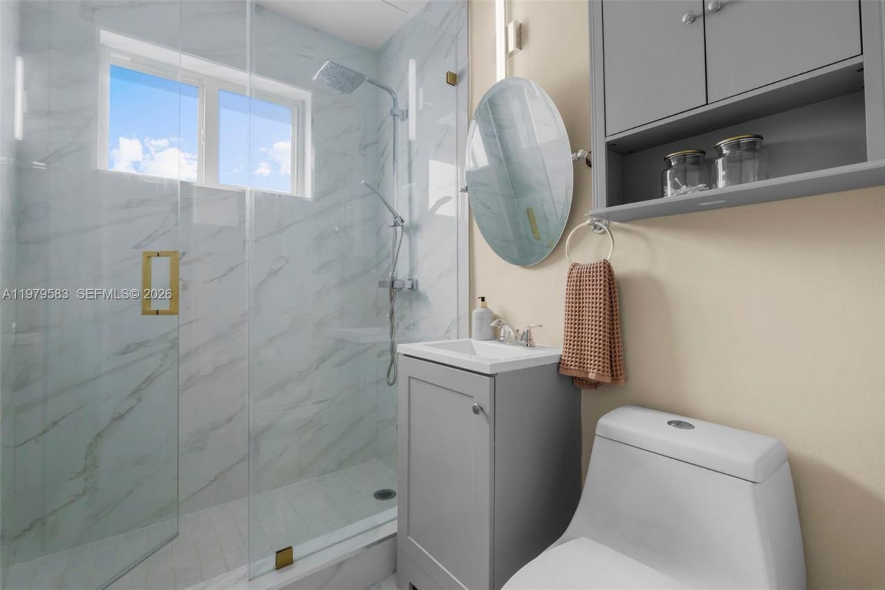 10750 SW 43rd Ln , Miami, FL 33165 Photo