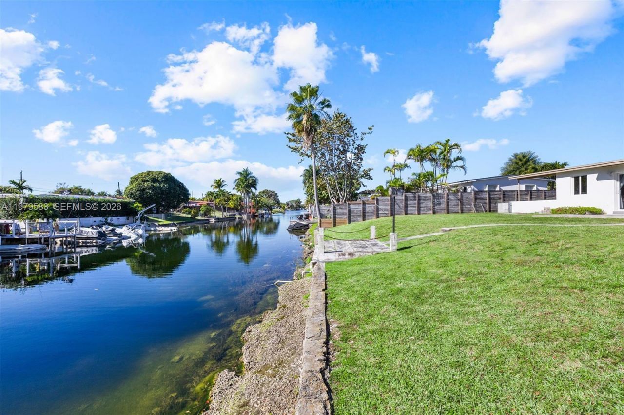 10750 SW 43rd Ln , Miami, FL 33165 Photo