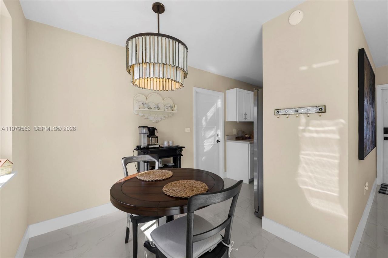 10750 SW 43rd Ln , Miami, FL 33165 Photo