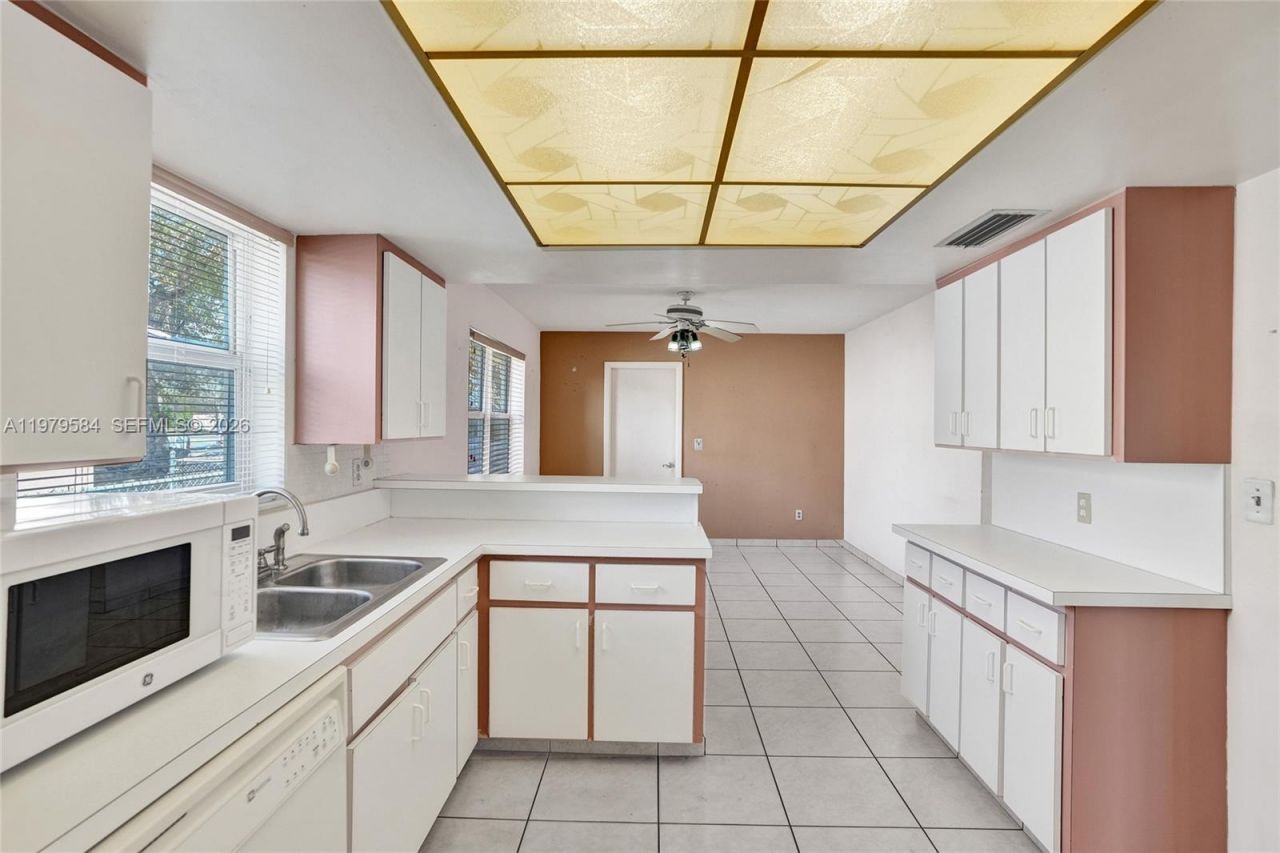 19830 SW 92nd Ave, Cutler Bay, FL 33157 Photo