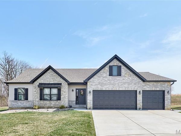 142 Crabapple School Court, Moscow Mills, MO 63362