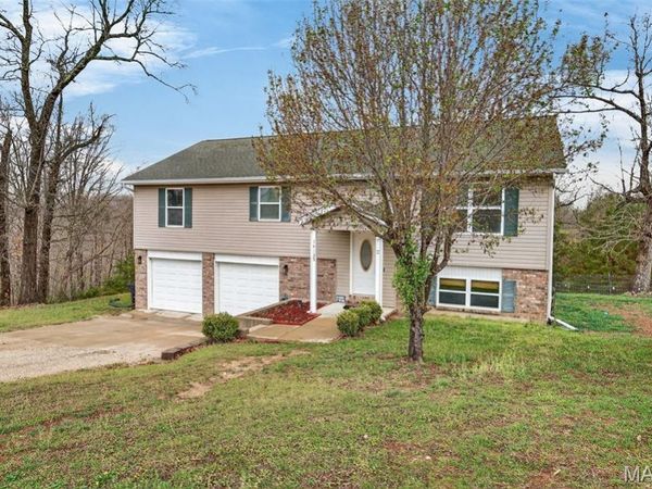 14135 Hopi Ln., Dixon, MO 65459