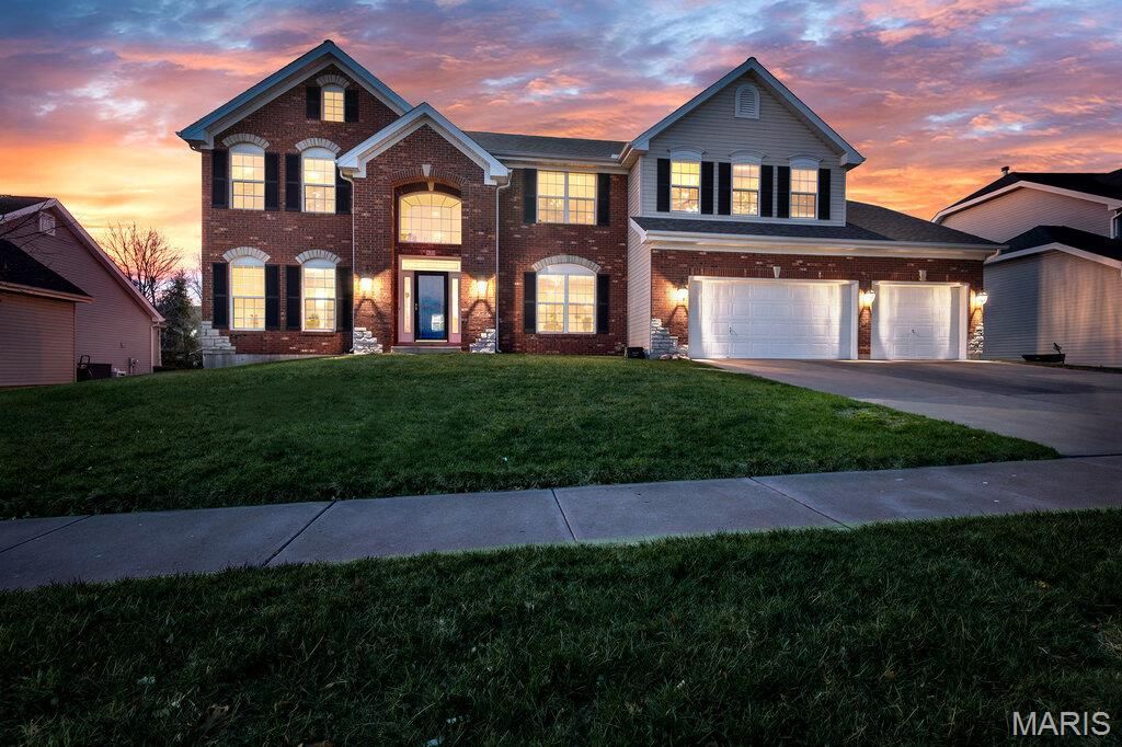 622 Knollshire Way, O Fallon, MO 63368 Main Photo