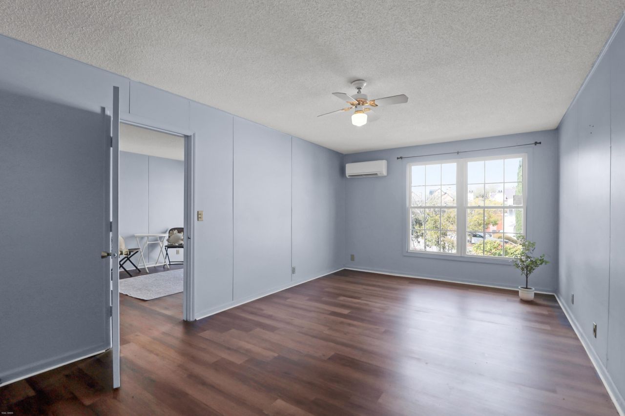 259 E Bay Street Photo 15