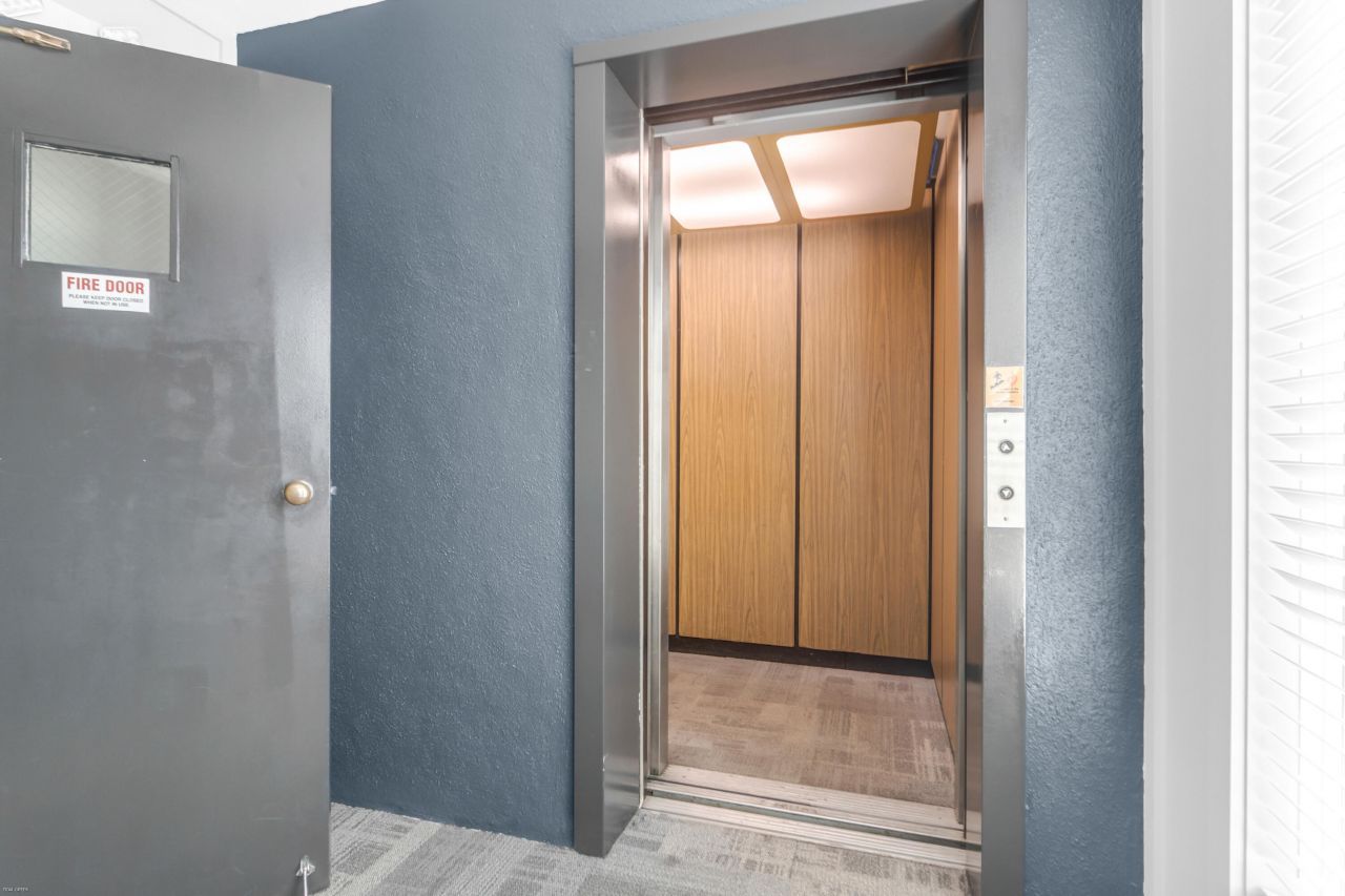 259 E Bay Street Photo 21