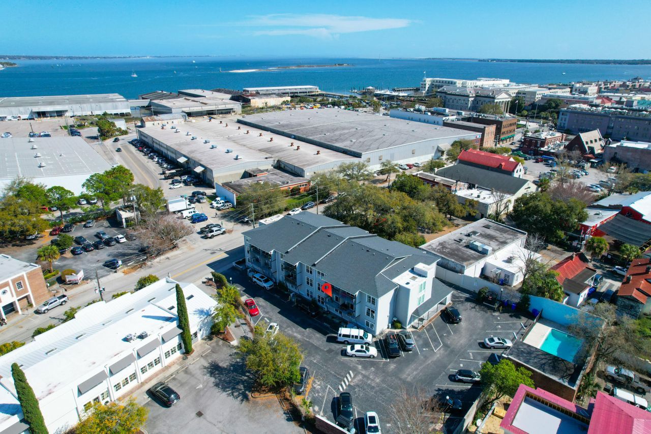 259 E Bay Street Photo 29