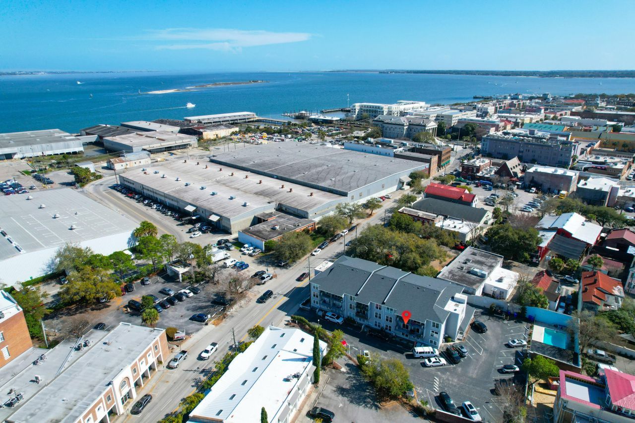 259 E Bay Street Photo 30