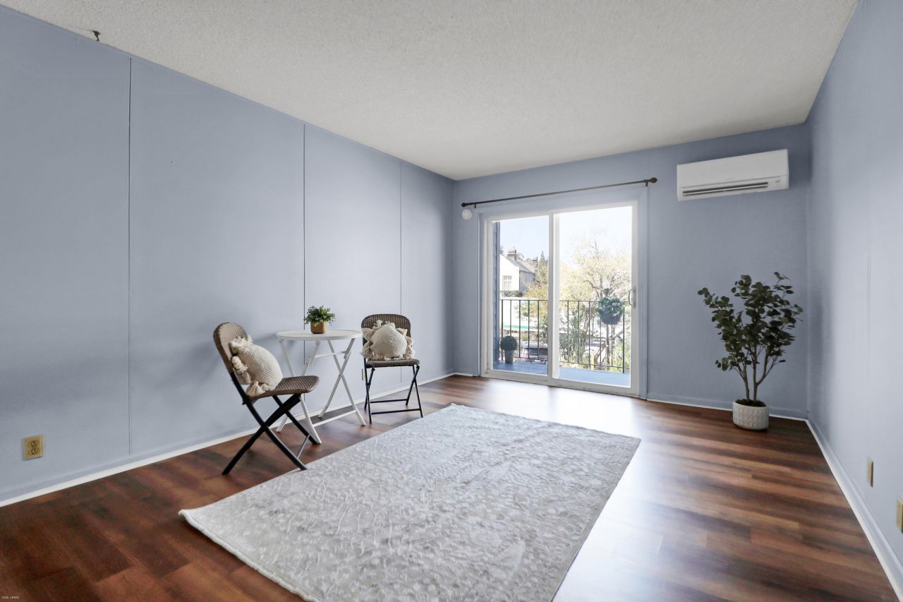 259 E Bay Street Photo 8