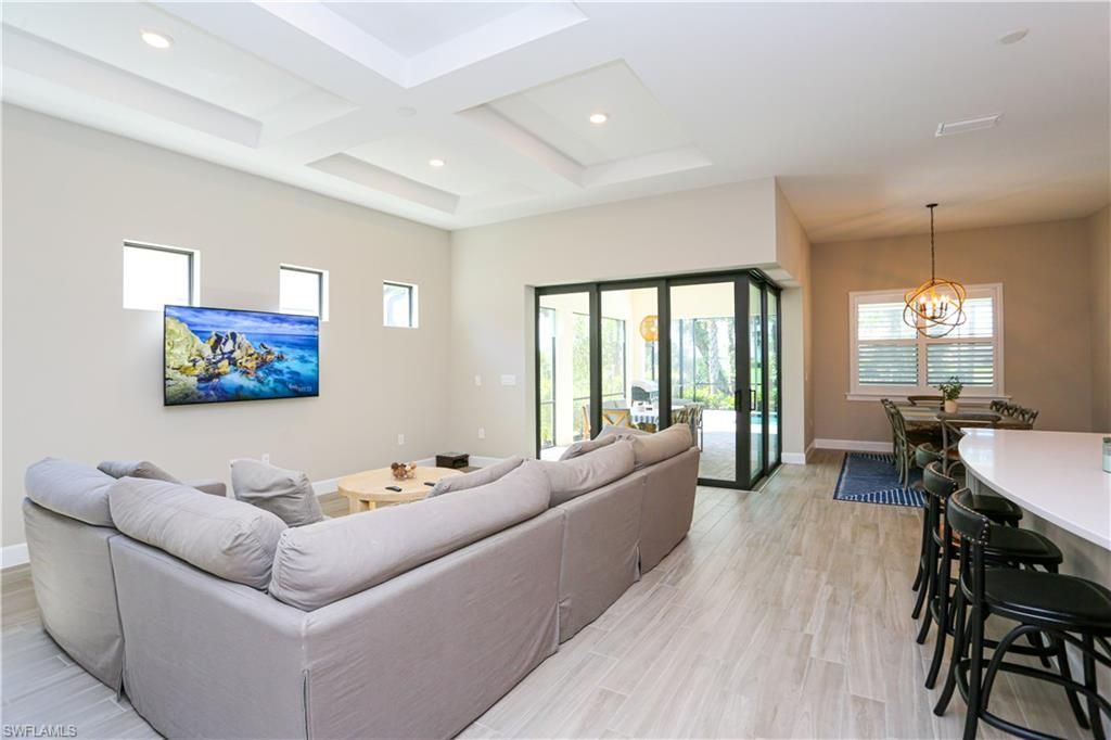 9716 Everglades Dr, Naples, FL 34120 Photo
