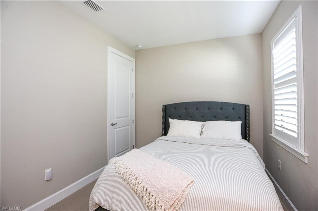 9716 Everglades Dr, Naples, FL 34120 Photo