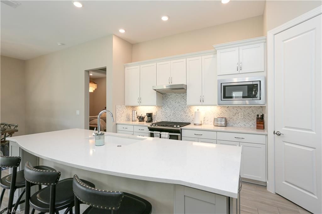 9716 Everglades Dr, Naples, FL 34120 Photo