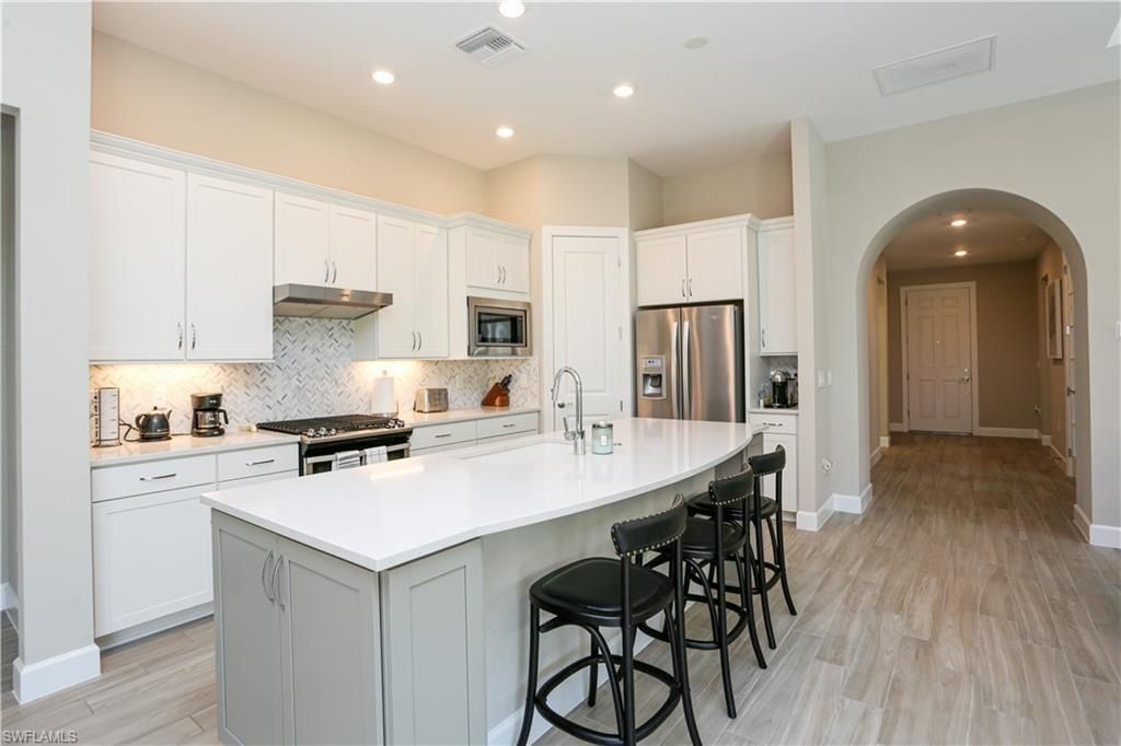 9716 Everglades Dr, Naples, FL 34120 Photo