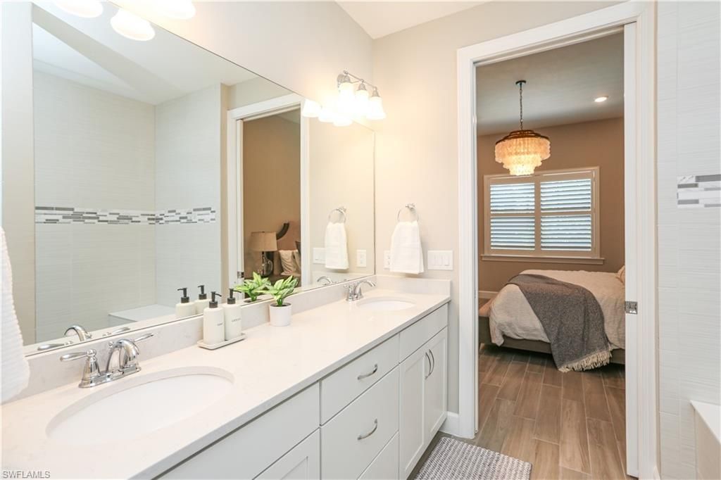 9716 Everglades Dr, Naples, FL 34120 Photo