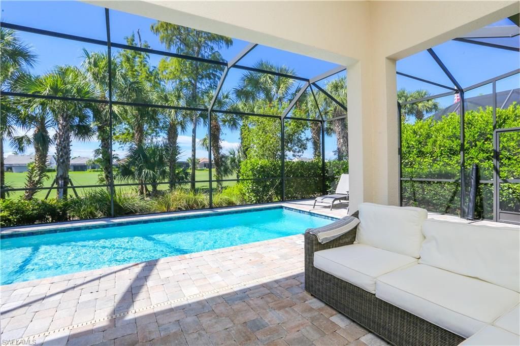 9716 Everglades Dr, Naples, FL 34120 Photo