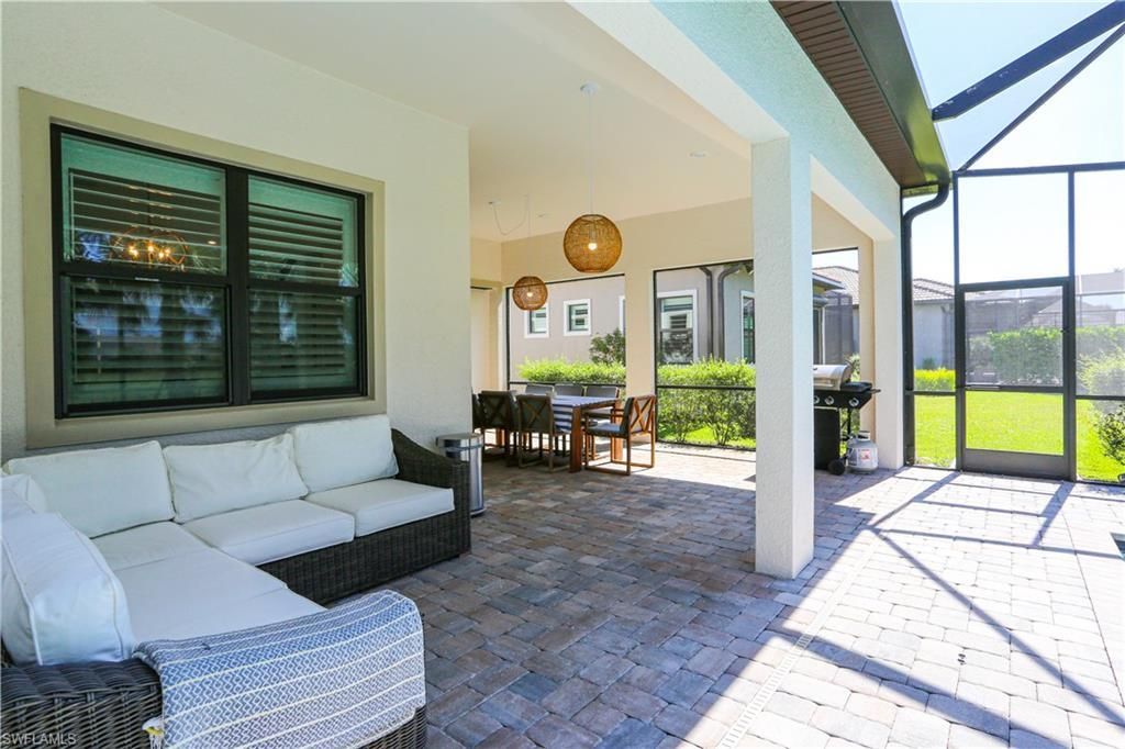 9716 Everglades Dr, Naples, FL 34120 Photo
