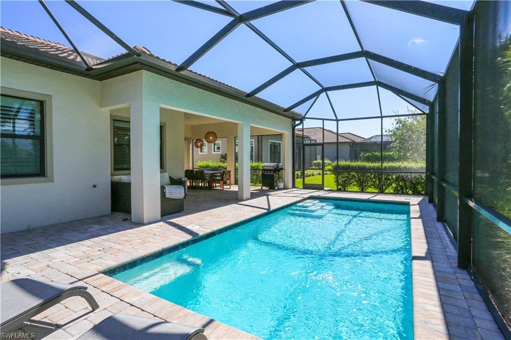 9716 Everglades Dr, Naples, FL 34120 Photo