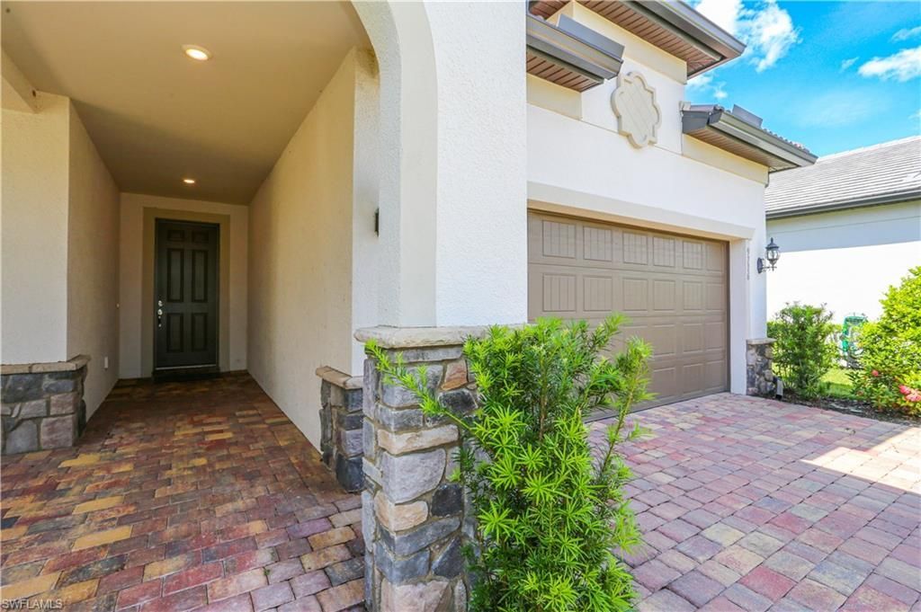 9716 Everglades Dr, Naples, FL 34120 Photo