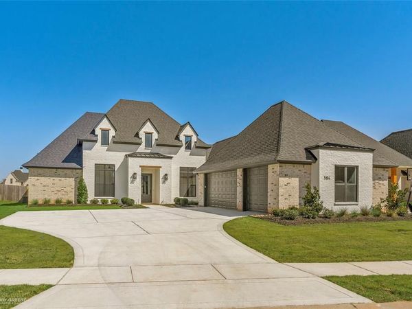 584 Corinth Circle , Bossier City, LA 71111