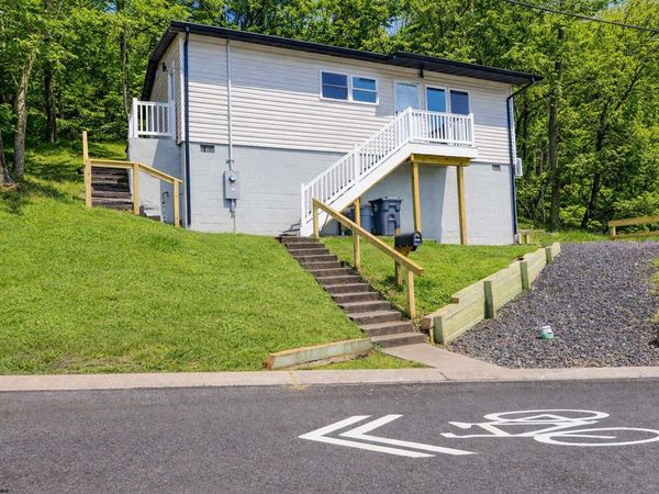 608 E Brockway Avenue, Morgantown, WV 26501