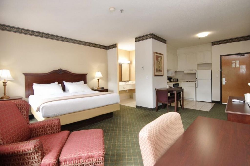 505 Rembert C Dennis Boulevard Photo 13