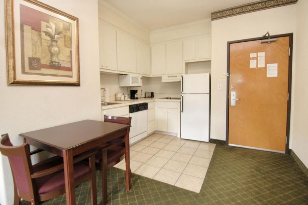 505 Rembert C Dennis Boulevard  Photo 14