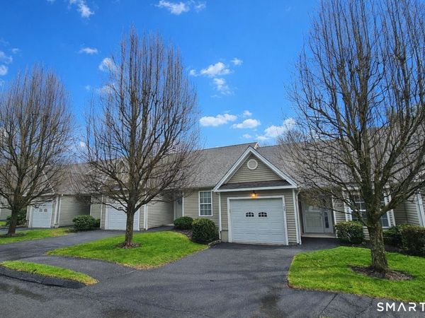 159 Jennifer, Unit 159, Newtown, CT 06482