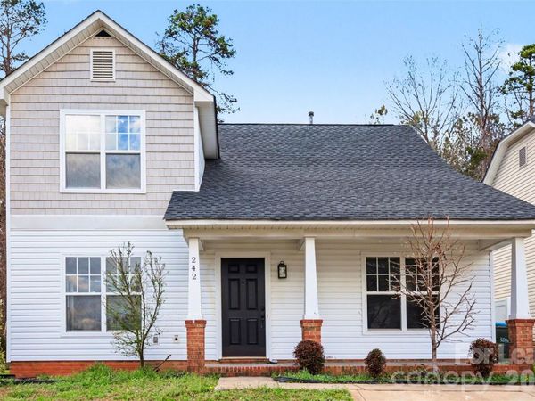 242 Amir Circle , Matthews, NC 28105