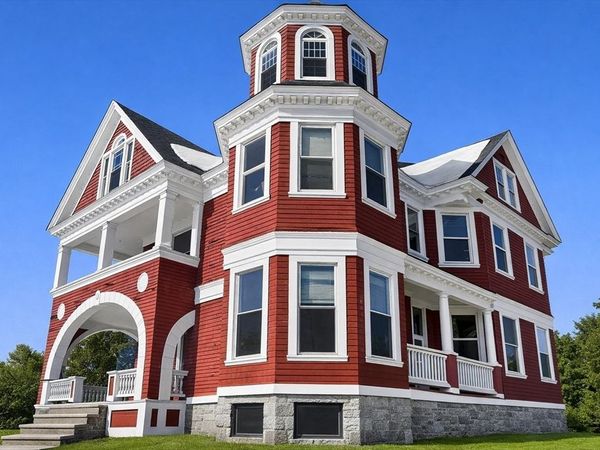 187 Varnum Ave, Lowell, MA 01854