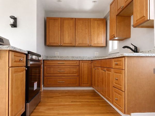 48 Hastings St, Unit 2, Lowell, MA 01851