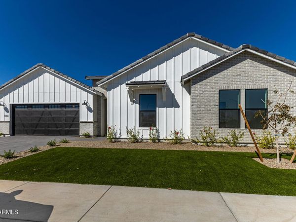 6461 E OASIS Circle, Mesa, AZ 85215