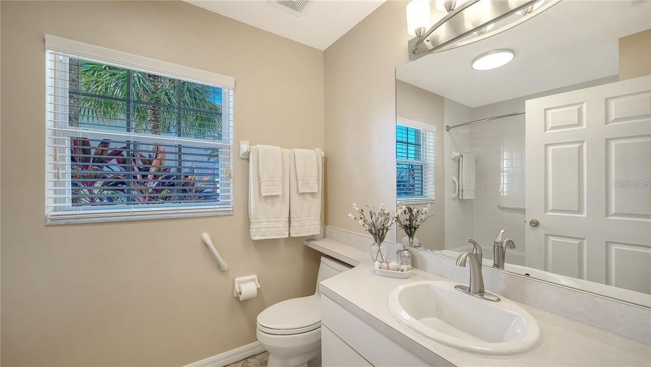 4224 Central Sarasota Parkway, Unit 1116, Sarasota, FL 34238 Photo