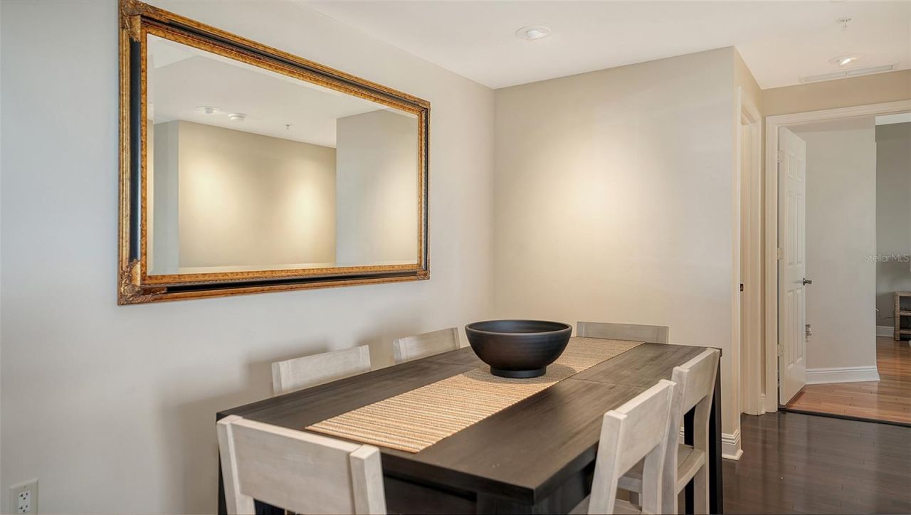 100 Central Avenue, Unit K817, Sarasota, FL 34236 Photo