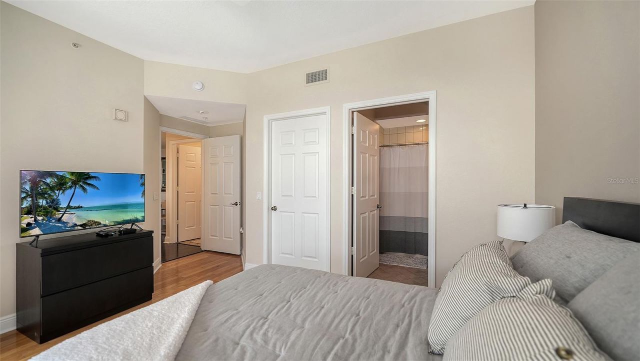 100 Central Avenue, Unit K817, Sarasota, FL 34236 Photo