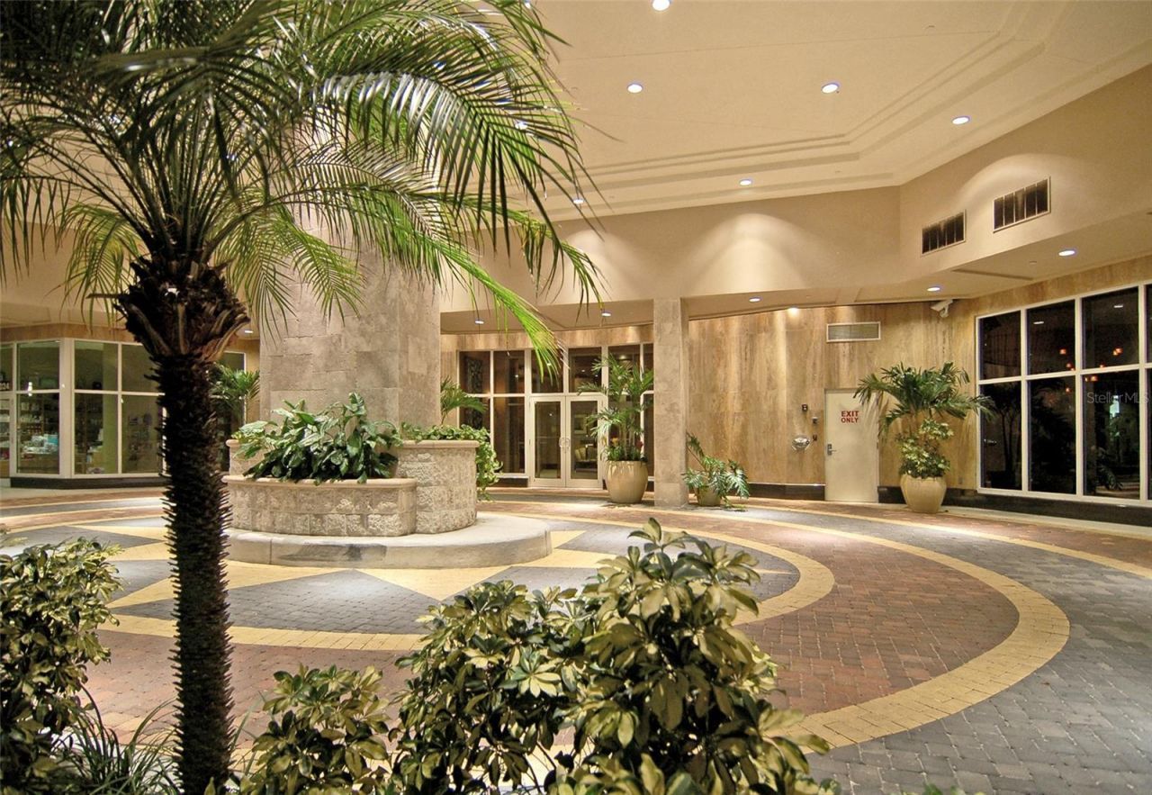 100 Central Avenue, Unit K817, Sarasota, FL 34236 Photo