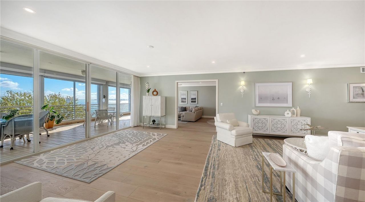 2410 Harbourside Drive, Unit 142, Longboat Key, FL 34228 Photo