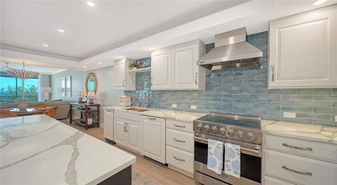 2410 Harbourside Drive, Unit 142, Longboat Key, FL 34228 Photo