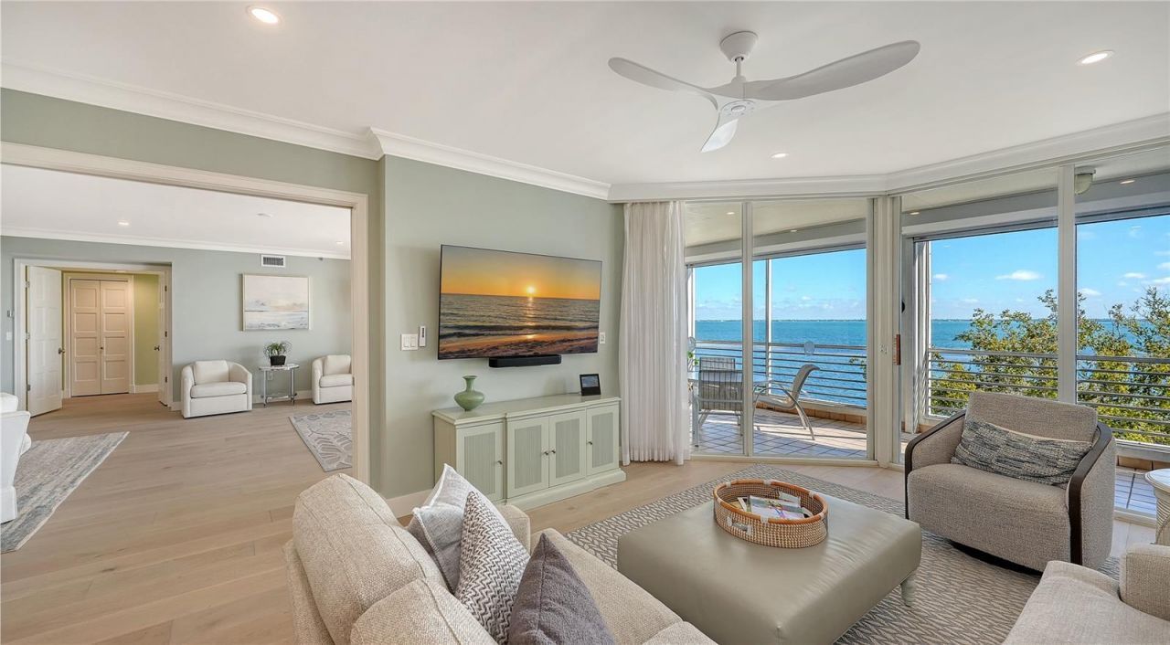 2410 Harbourside Drive, Unit 142, Longboat Key, FL 34228 Photo