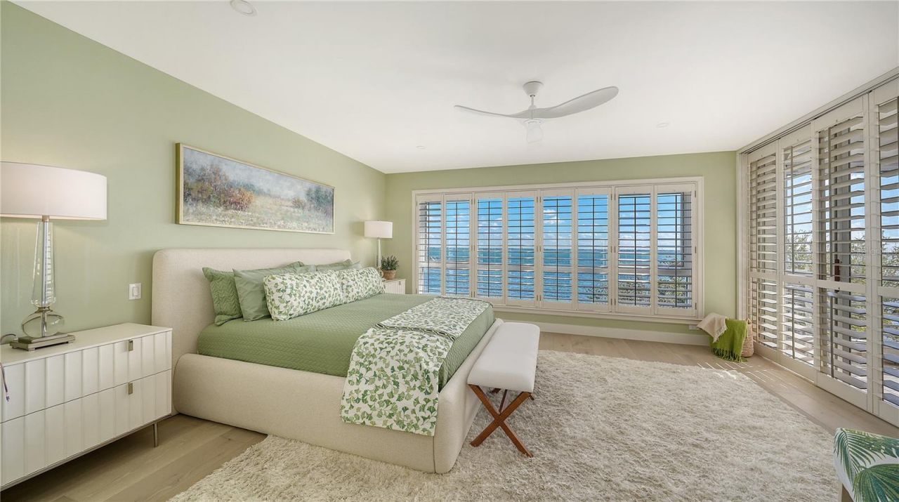 2410 Harbourside Drive, Unit 142, Longboat Key, FL 34228 Photo