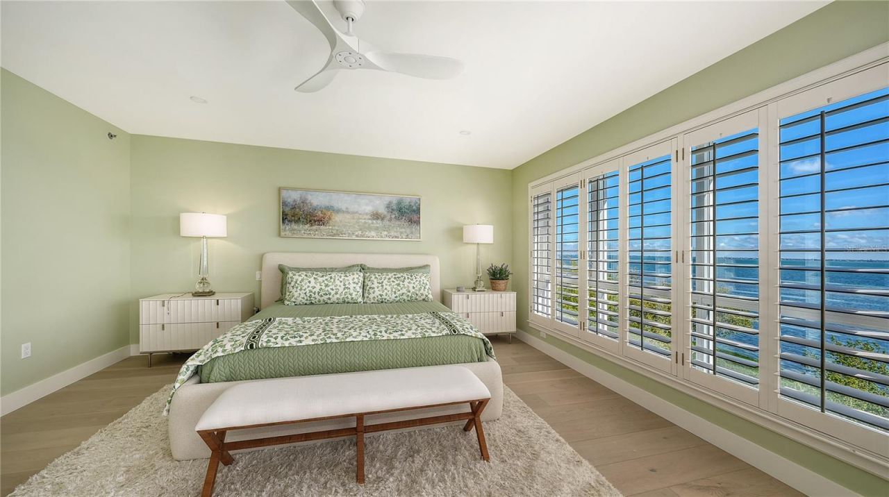 2410 Harbourside Drive, Unit 142, Longboat Key, FL 34228 Photo
