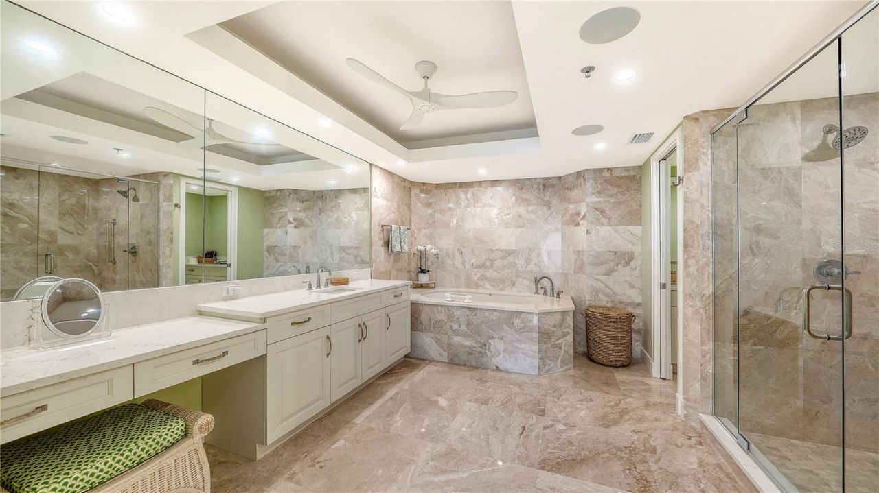2410 Harbourside Drive, Unit 142, Longboat Key, FL 34228 Photo