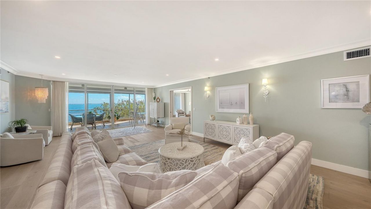 2410 Harbourside Drive, Unit 142, Longboat Key, FL 34228 Photo