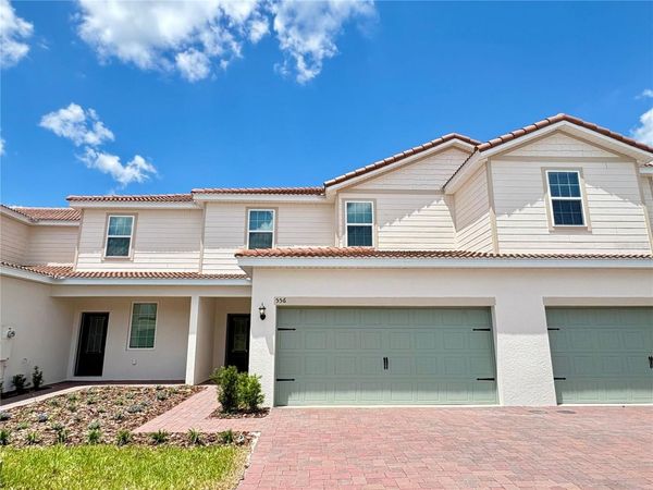 556 BAY LEAF DRIVE , POINCIANA, FL 34759