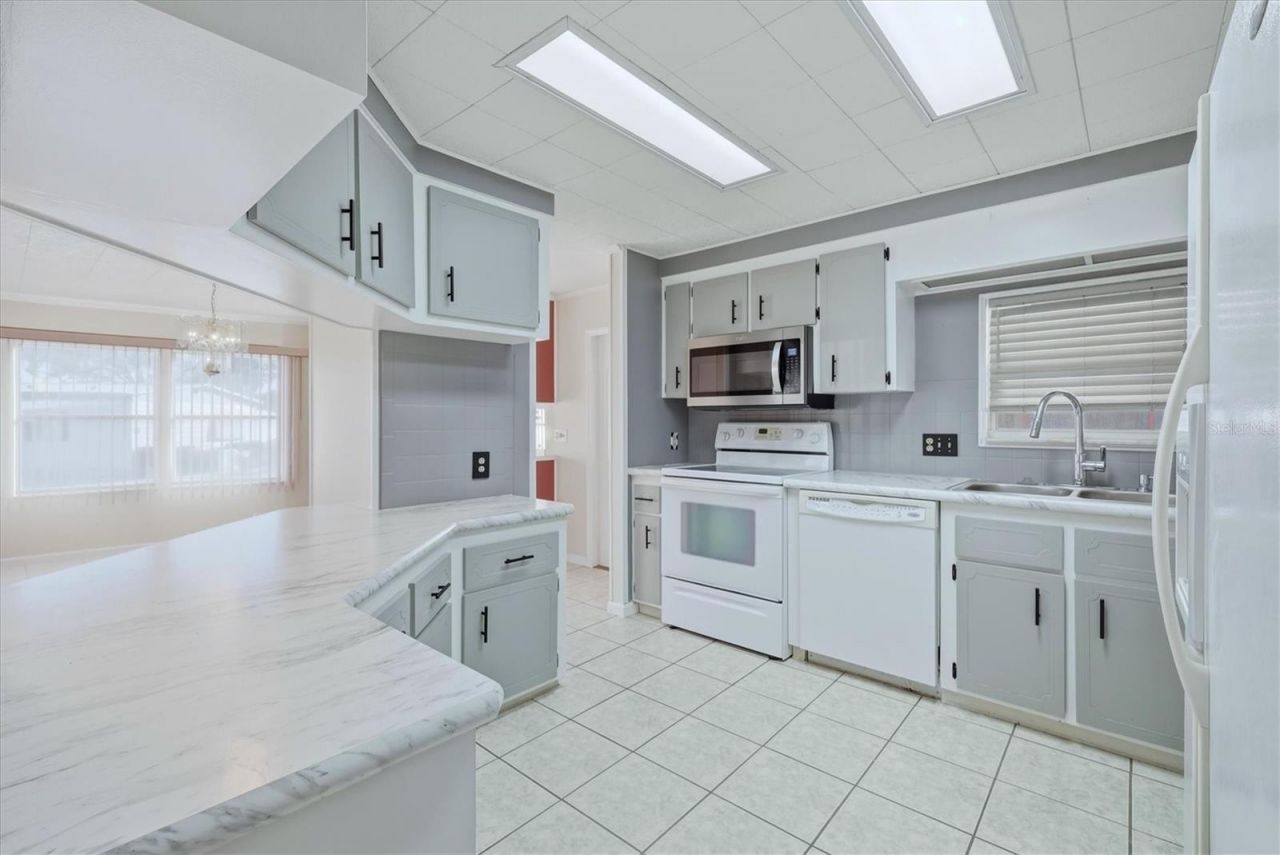 6710 36th Avenue E, Unit 201, Palmetto, FL 34221 Photo