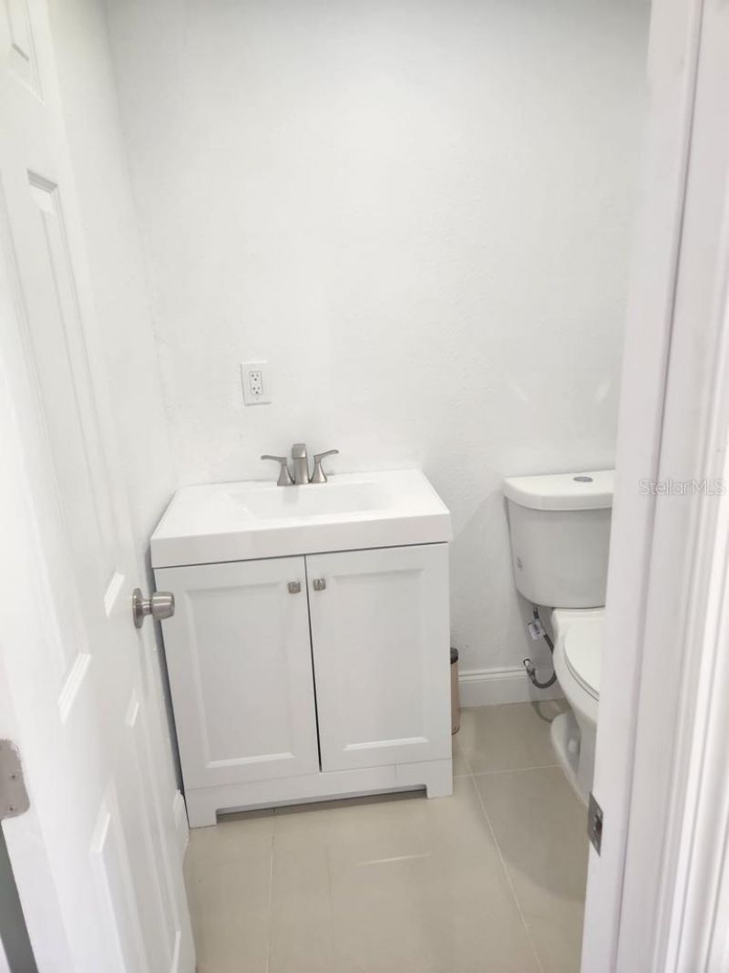 10113 Royal Acres Court, Tampa, FL 33615 Photo