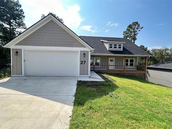27 Shropshire Drive, Bella Vista, AR 72714