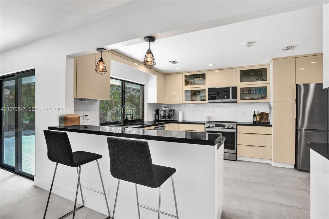 1451 NW 81st Ave, Coral Springs, FL 33071 Photo