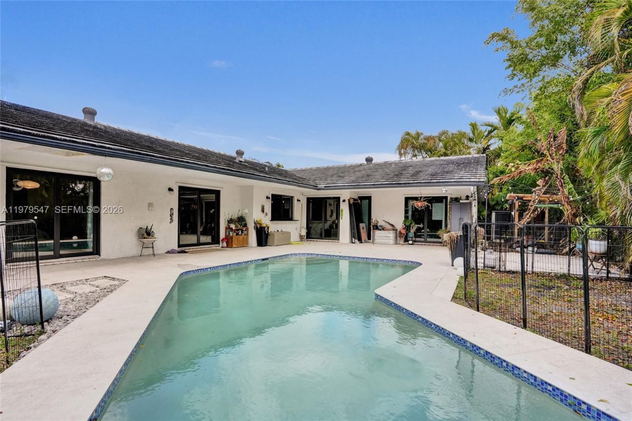 1451 NW 81st Ave, Coral Springs, FL 33071 Photo